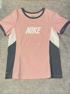 NIKE ナイキ Tシャツ ピンク　レディースM