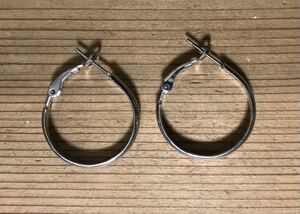 ピアス★シルバー色★約2.5cm