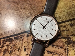 BK058 良品程度 レア Calvin Klein カルバンクライン SWISS MADE シルバー×ゴールドケース K7B 236 純正ベルト クオーツ 腕時計