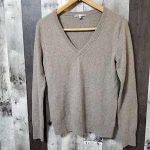 UNIQLO　ユニクロ　ニット　セーター　Mサイズ　カシミヤ100%　Vネック　レディース