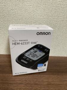 OMRON 手首式血圧計 オムロン HEM-6232T 未使用