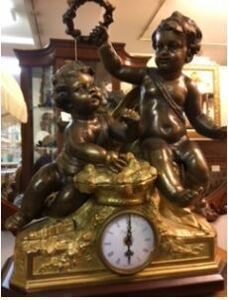 イタリア輸入ゴージャスゴールドブロンズの天使の置物天使の置物型時計天使の時計エンジェルの置き時計エンゼルの置時計