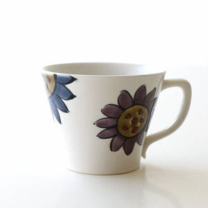 マグカップ おしゃれ 有田焼 陶器 北欧 かわいい 可愛い コーヒーカップ 電子レンジ対応 食洗機対応 日本製 花柄 ひまわり 向日葵マグ