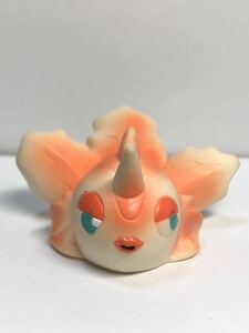 ポケモン指人形　トサキント