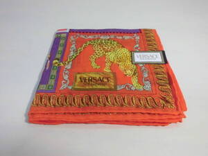 送料140円~【新品】GIANNI VERSACE ヴェルサーチ 大判 ハンカチ 53㎝ アニマル柄 豹 キリン シマウマ　透かし入り