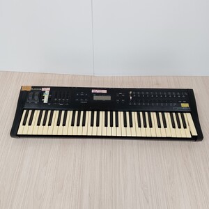 ★B48 音出し確認済 ALESIS QS6.1 アレシス シンセサイザー キーボード 鍵盤楽器 61鍵盤 アダプター欠品 破損箇所あり 通電確認済 現状品 