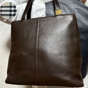 美品/A4収納◎ バーバリー BURBERRY メンズ トートバッグ レザー ビジネス 肩掛け 本革 シボ革 ノバチェック ゴールド金具 ダークブラウン