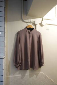 ◎theory luxe ノーカラー　比翼　薄手　シャツ　サイズ38　ポリエステル　20AW　定価27000円+消費税