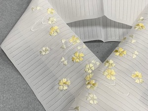 新柄！夏物先取りセール　　絽の涼しげな夏の洗えるポイント刺繍半衿（花柄／イエロー） ②