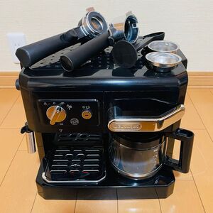 【美品】デロンギ コンビコーヒーメーカー BCO410J-B ブラック