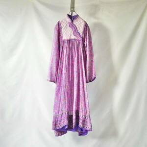 70s vintage Made in India purple pink floral dress 70年代　インド綿　パープル　ピンク　花柄　胸元キルティング　ワンピース　古着