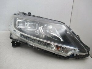 【即決有】 ホンダ オデッセイ アブソルート RC1 RC2 前期 純正 右 ヘッドライト LED コーナリングランプ有 (n094126)