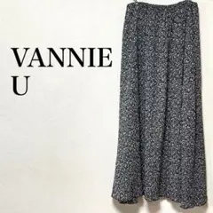 VANNIE U  ワッシャーフラワープリーツスカート　マキシ丈　ウエストゴム