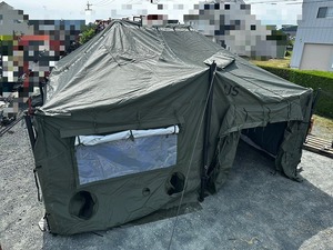 【米軍放出品】未使用品 大型テント シェルター 軍用指揮所テント ミリタリー CAMEL MGPTS 18×18FT キャンプ ８〜10人用防災 ☆CL23B