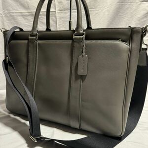 美品 希少色 グレー A4 COACH コーチ トートバッグ ビジネスバッグ メトロポリタン ペプルド 2way 大容量 肩掛け レザー 本革 サフィアーノ