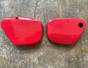 HONDA サイドカバー C100 CA100 C102 CM90 CM91 C105 C50 C65 C70 C90 CT200 赤 cub スーパーカブ vella_parts sidecover red 0366