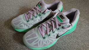 ★即決★NIKE WMNS LUMA GLIDE 6 23.5cm ナイキ