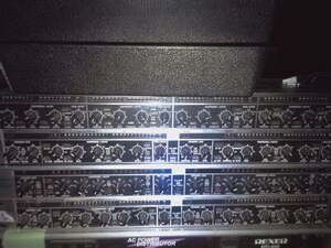 BEHRINGER　コンプレッサー　4台