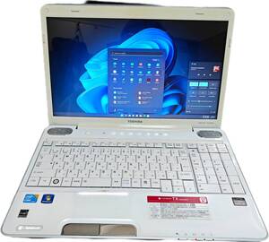 超美品 TOSHIBA dynabook TX/66PLWH ACアダプター付き Core i3 2.13Ghz メモリ 2GB ジャンク