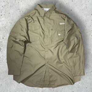 ★BIGサイズ★Columbia PFG フィッシング 長袖BDシャツ sizeXLT カーキ系 ピスネーム 刻印ボタン ベンチレーション コロンビア 洗濯済み