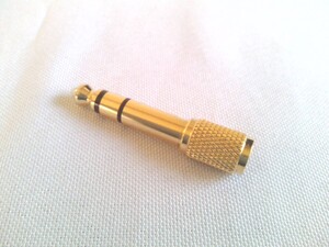 美品★変換プラグ ステレオミニプラグ(オス)→標準プラグ（オス） 変換アダプタ 3.5mm to 6.3mm 