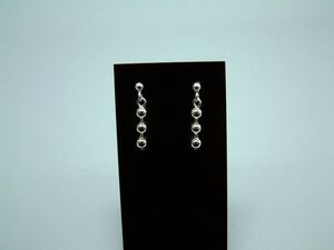 *★ シルバーピアス 3 ボールデザイン SILVER 925 ★ シンプル キャッチ