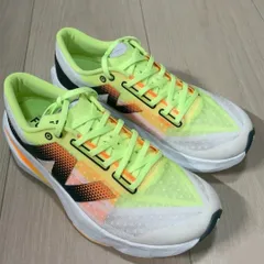 新品未使用 ニューバランス ランニングシューズ New Balance MFCX FUEL CELL REBEL v4