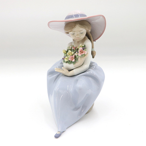 値下げ リヤドロ LLADRO フィギュリン 花の香りにつつまれて 【ww】【中古】5000001801000043