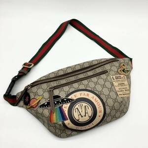 【美品】 GUCCI グッチ　クーリエ　ボディバッグ ウエストバッグ バムバッグ　GGスプリーム　ワッペン　刺繍　メンズ　レディース