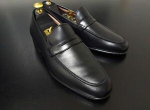 試し履き程度 フェラガモ 7EE Ferragamo ソフトコインローファー 黒 9439