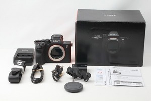 ◆超極上美品◆ソニー Sony α7R V ILCE-7RM5 ボディ ブラック 僅か12093ショット 付属品完備 元箱◇M45588