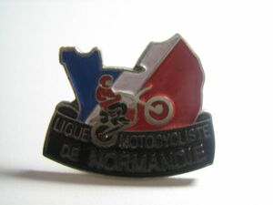 フランス ノルマンディ モーターサイクルリーグ　バッジ　バイク