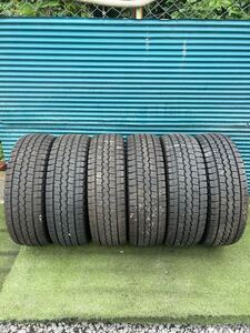 225/70R16 117/115L LT DUNLOP スタッドレス6本セット　2019年式　バリ山　送料込みです。