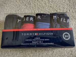 USA購入 TOMMY HILFIGER 4枚セット アンダーウェア 下着 ボクサー パンツ ブリーフ Sサイズ ブラック ブルー レッド 新品未開封