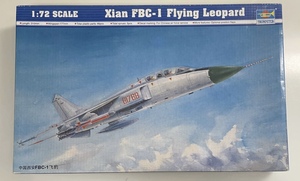 送料660円～ 中袋未開封 未組立品 トランペッター 1/72 中国空軍 戦闘攻撃機 Xian FBC-1 飛豹 フライング レオパルド プラモデル