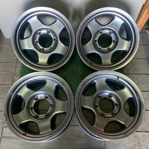 ブラッドレーVホイール ランクルホイール サーフホイール 16インチ 16×8J OFF:+6 PCD:139.7-6H ハブ径;約110mm 傷あり、サビあり 4本