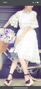 chesty美品花柄レース花セットアップsアイボリー