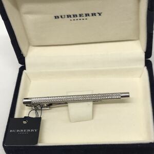 【未使用】Burberry バーバリー　タイピン ネクタイピン シルバーカラー　三越