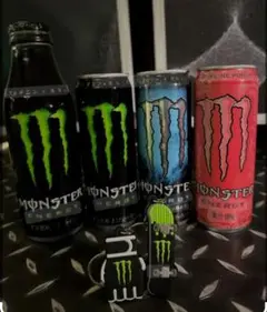 モンスターエナジー　キーホルダー2個セット