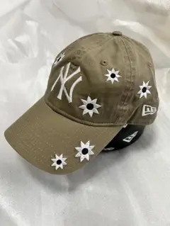 【新品】ニューエラ　newera キャップ　ベージュ　フラワー柄　フリーサイズ