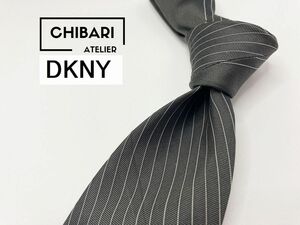 【美品】DKNY　ダナキャラン　レジメンタル柄 ネクタイ 3本以上 送料無料 メンズ グレイ　1102212