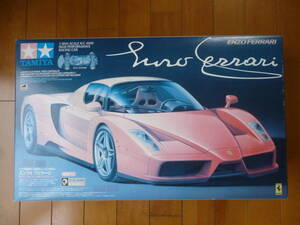 希少・新品・未開封／1/10　RC　エンツォ　フェラーリ　1台／TB-01 タミヤ ENZO FERRARI TAMIYA 4WD　電動RC