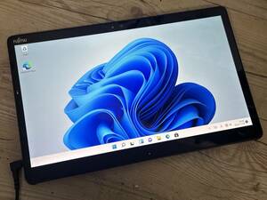 Fujitsu ARROWS Tab Q738/SE[第7世代/Core i3 7130U 2.7GHz/RAM:4GB/SSD:128GB/13.3インチ]Windows 11 ※ジャンク扱い