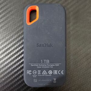 SanDisk 1TB Extreme ポータブル外付けSSD 使用時間32時間