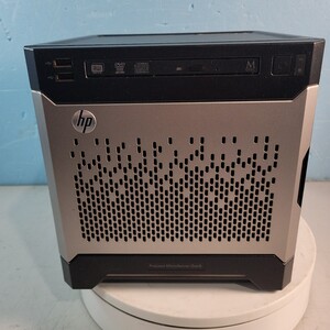 Hp Proliant MicroServer Gen8 中古品　(2412153)