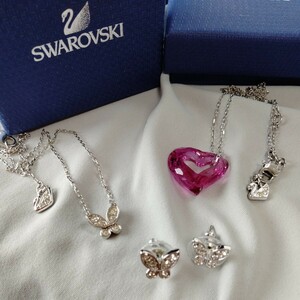 1円　新品同様　スワロフスキー SWAROVSKI 　3点セット　★　ネックレス　＆　ピアス　クリスタル　ラインストーン　237