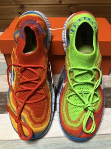 未使用 左右同柄色違い NIKE FREE FLYKNIT＋ 27cm マルチカラー クレイジー