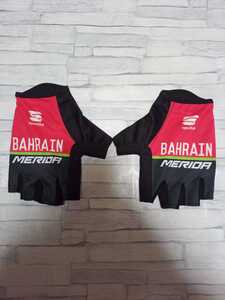 支給品　グローブ　XXLバーレーンメリダ　bahrain merida　新城幸也　Gloves 手袋　ロードバイク　自転車　マクラーレン　ヴィクトリアス