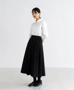 eunoia ユノイア Classic Tuck Skirt