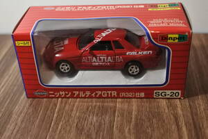 セガ.ヨネザワ　ニッサン　アルティマGT-R(R32)仕様　＃12　RED　未使用品　レアモデル